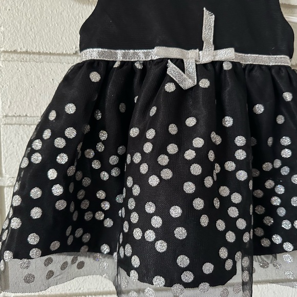 Baby Gap Black and Sliver Party Dress - Picture 6 of 8